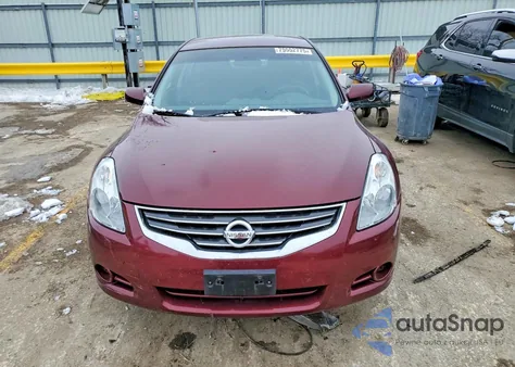 2011 Nissan Altima Base z USA, uszkodzony, nr VIN 1N4AL2AP0BN466056